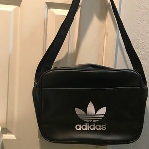 Adidas shoulder / messenger bag